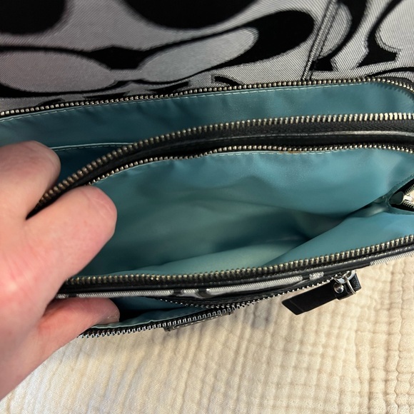 COACH Fabric BACKPACK- Excellent Used Condition-with 2 Original Key tags - Picture 4 of 9